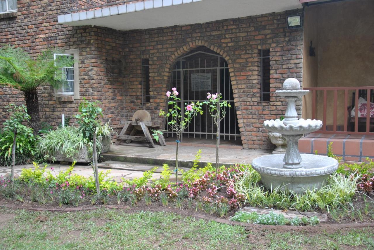 De Loft Guesthouse Piet Retief Ngoại thất bức ảnh